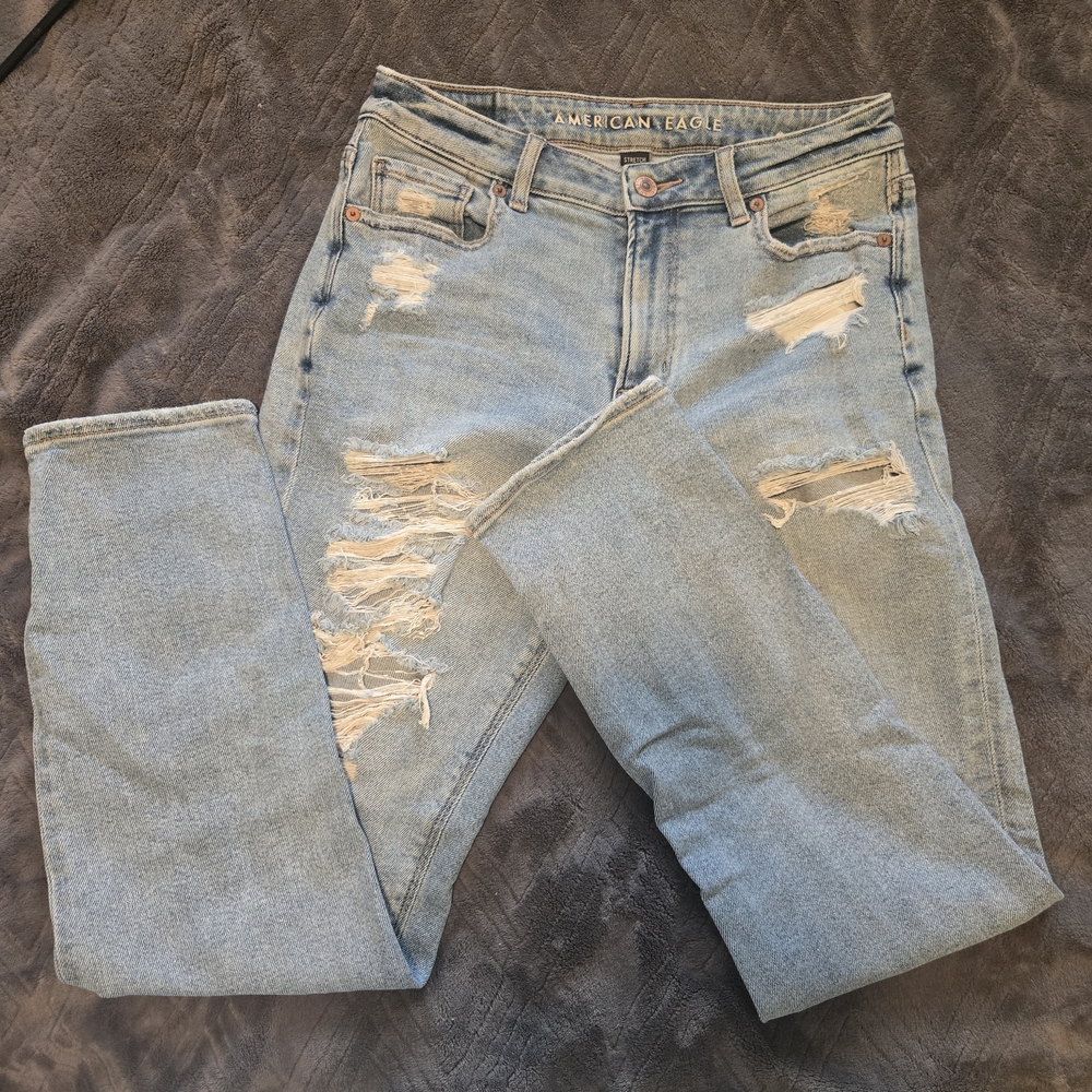 American Eagle Light Blue Distressed Womens Jeans